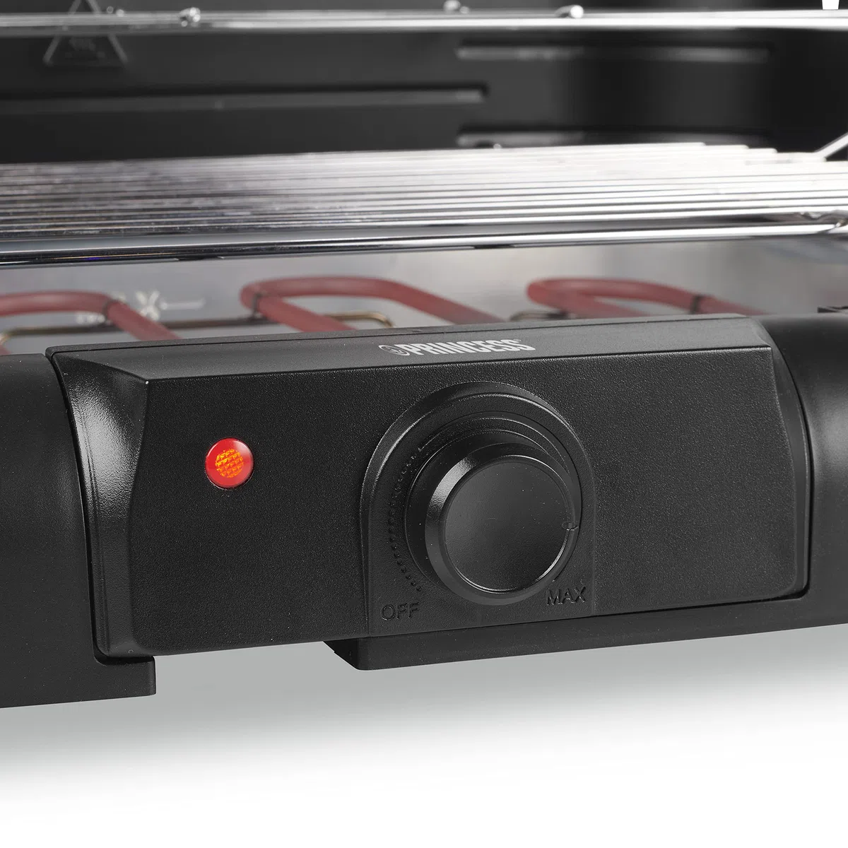 Princess Barbecue Elettrico con Mensole, 2200 watt, Sistema anti-fumo, Paravento, Superficie di 40 x 24.5 cm, Nero