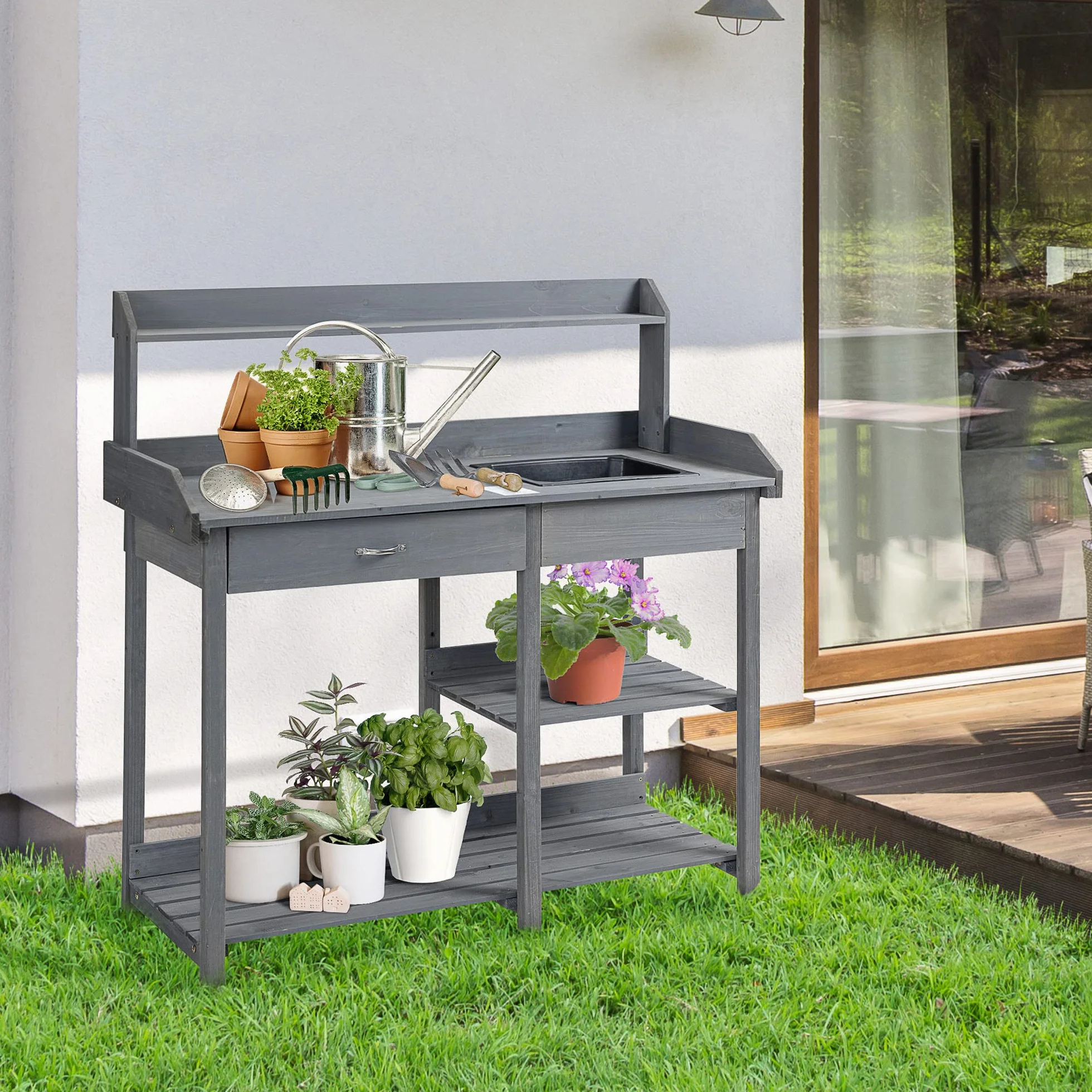 Outsunny Tavolo da giardinaggio multifunzionale con cassetto, 3 ripiani, lavello, 3 ganci - tavolo da giardinaggio in legno di abete preoliato grigio