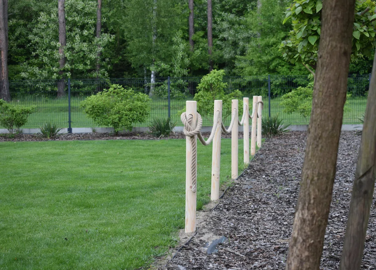 Recinzione In Legno 6 Pali Ø8x120 Cm Con Corda In Juta 12m Staccionata Da Giardino Pannelli Recinzione Legno Non Trattato