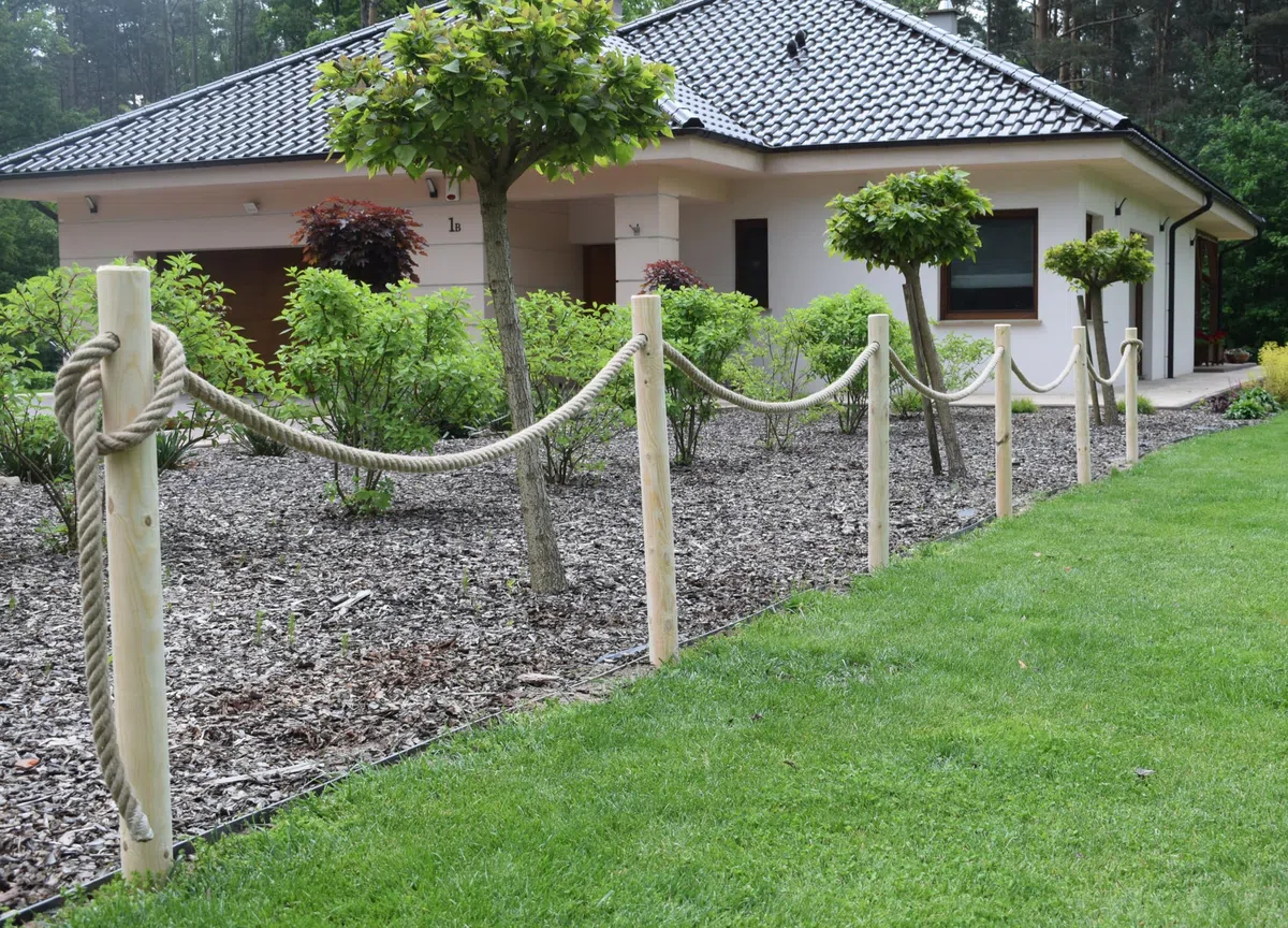 Recinzione In Legno 6 Pali Ø8x120 Cm Con Corda In Juta 12m Staccionata Da Giardino Pannelli Recinzione Legno Non Trattato