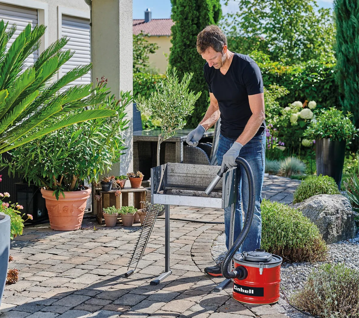 Einhell Aspiracenere TC-AV 1830 D (800 W, aspirazione 170 mbar, serbatoio di raccolta 18 L, sistema di filtraggio, prefiltro per polveri sottili, funzione di soffiaggio, flessibile 1 m, cavo 2 m)