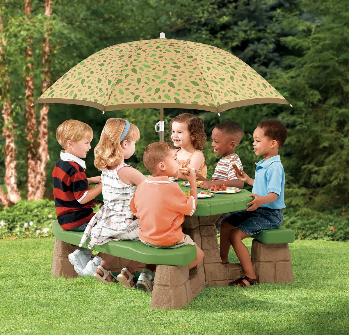Step2 Naturally Playful Tavolo da picnic per 6 bambini con ombrellone | Set da picnic per bambino in plastica