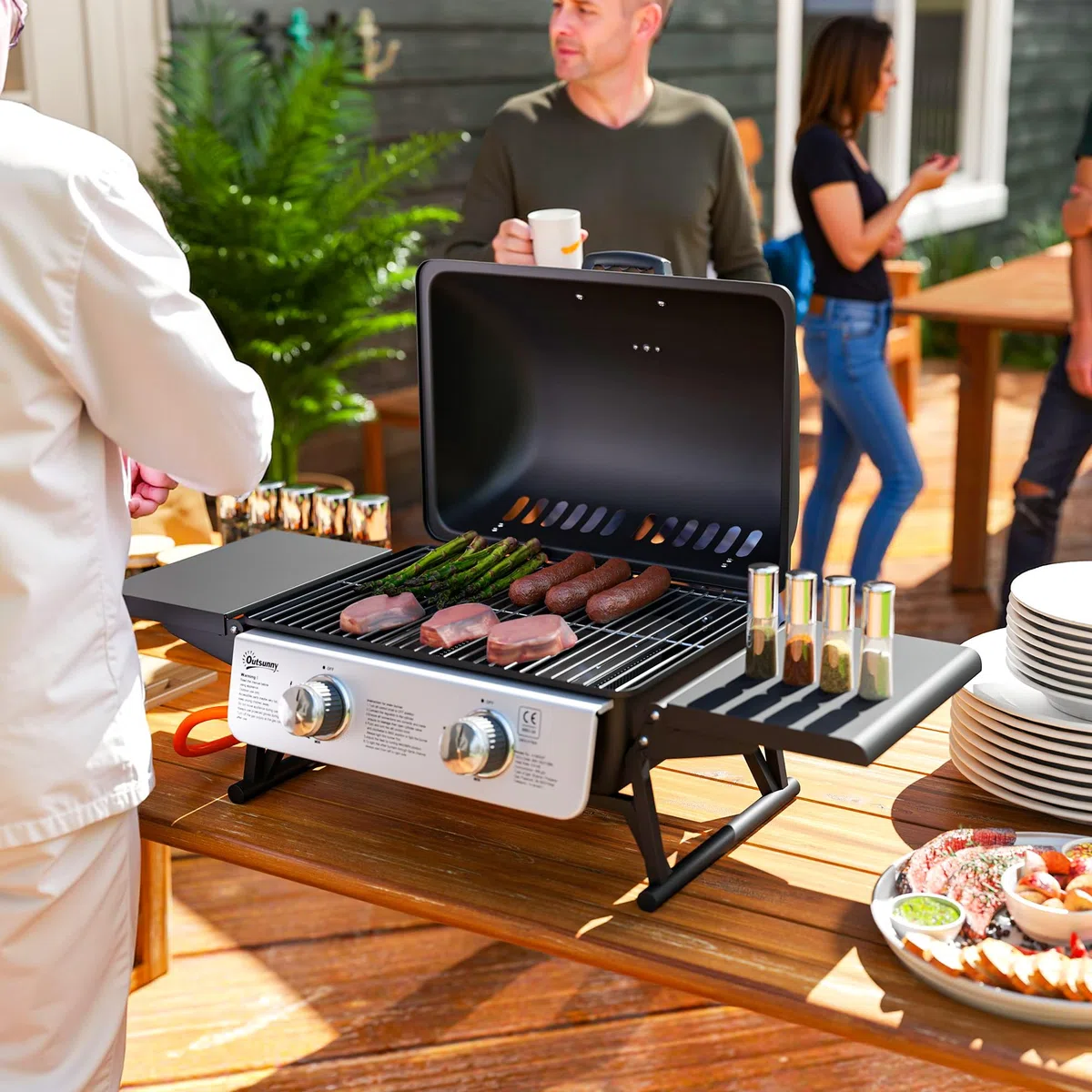Outsunny Barbecue a gas da tavolo trasportabile, 2 bruciatori da 5,6 kW, barbecue a gas da campeggio con griglia di cottura, ripiani laterali, coperchio, termometro, per campeggio, giardino e balcone,