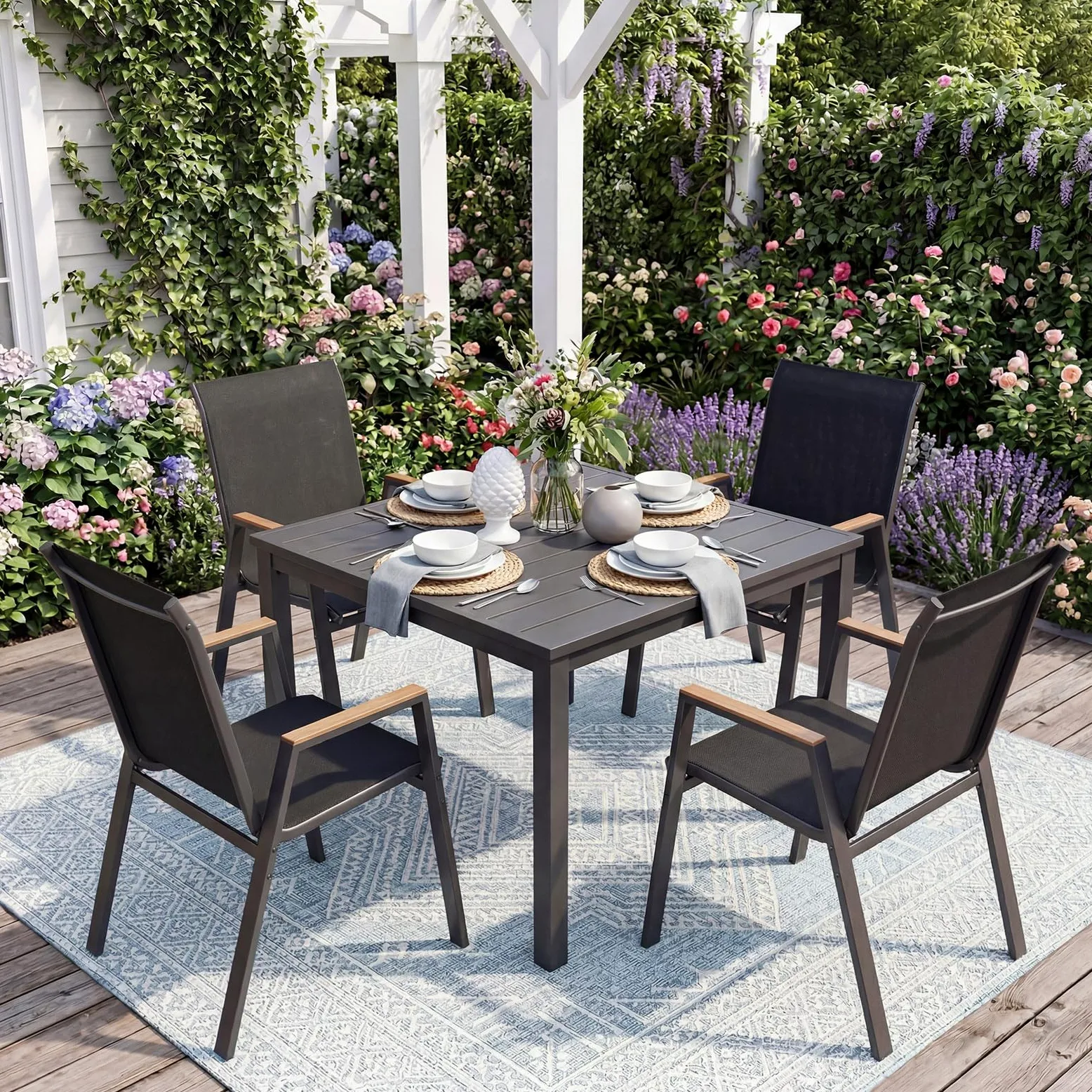 COSTWAY Set di 2/4 Sedie da Giardino, Poltrone in Tessuto Textilene per Esterno, Sedie Impilabili con Gambe in Metallo, Portata 180 kg, 56 x 66 x 88 cm (Nero,4)