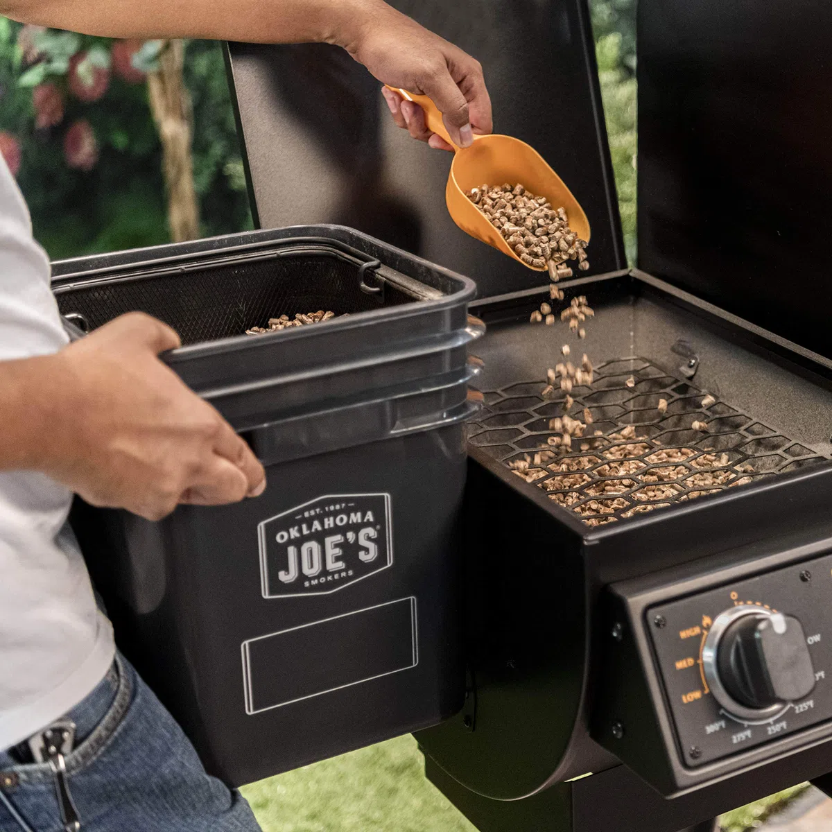 Oklahoma Joe's 5159038W01 Kit Secchio Pellet, Nero