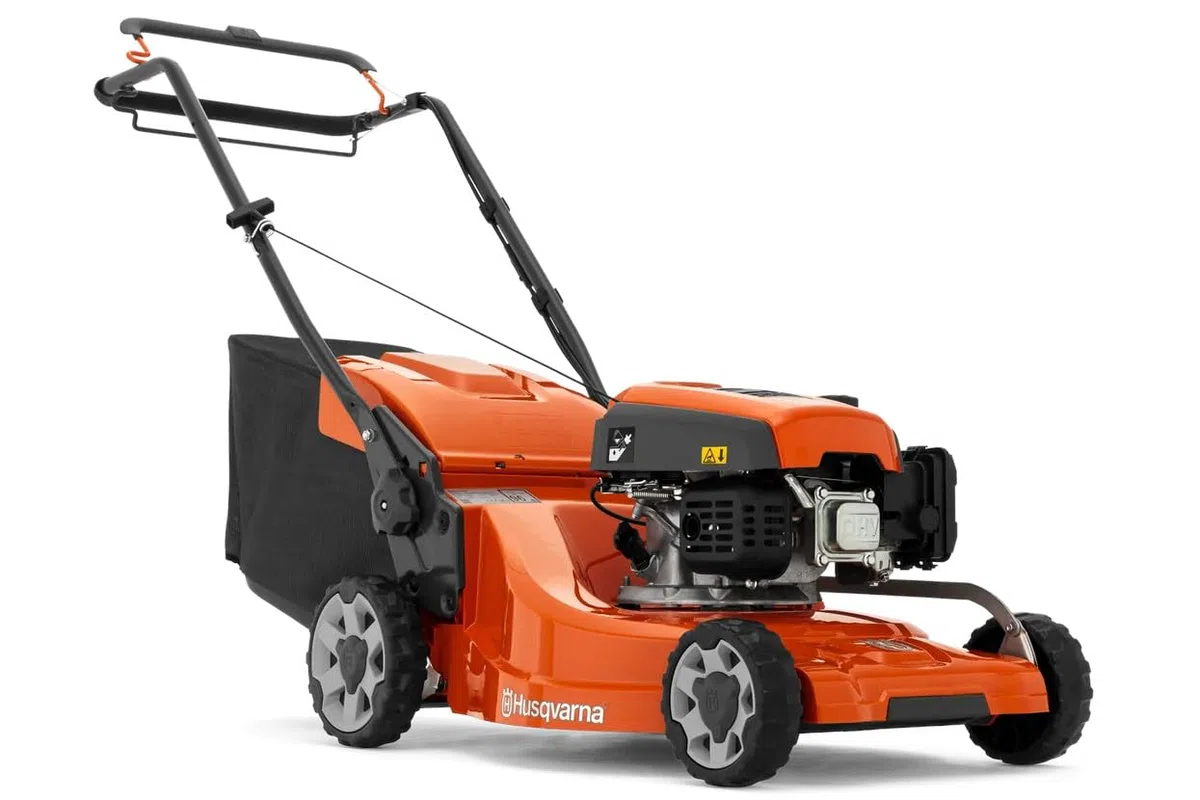 RASAERBA HUSQVARNA SEMOVENTE LC 247S 139cc