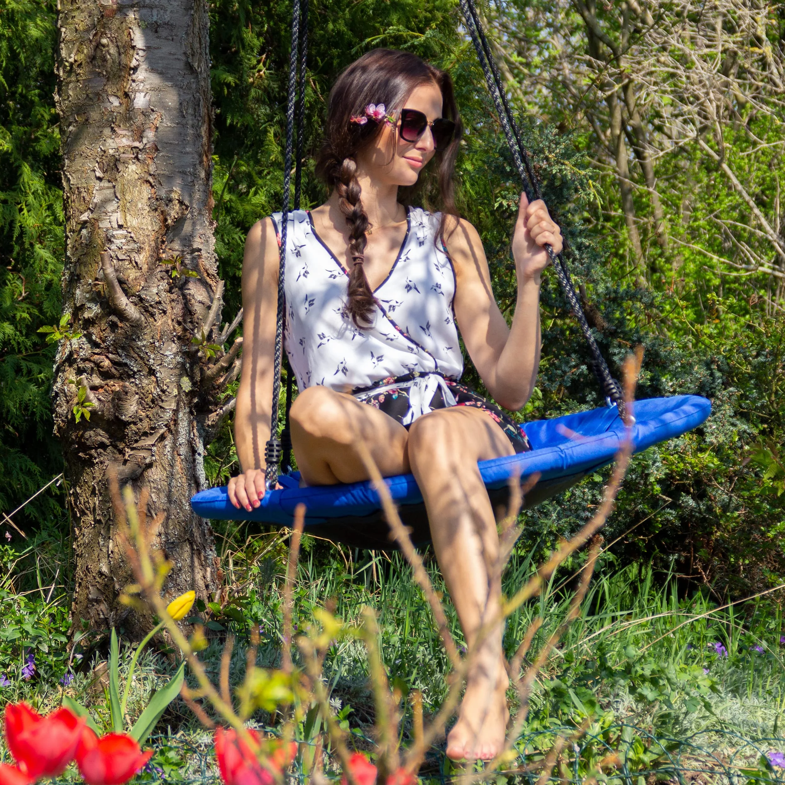 Relaxdays Altalena a Nido Rotonda, Sedia Sospesa da Giardino, capacità Fino 100 kg, HxLxP: 145 x 100 x 100 cm, Blu Scuro