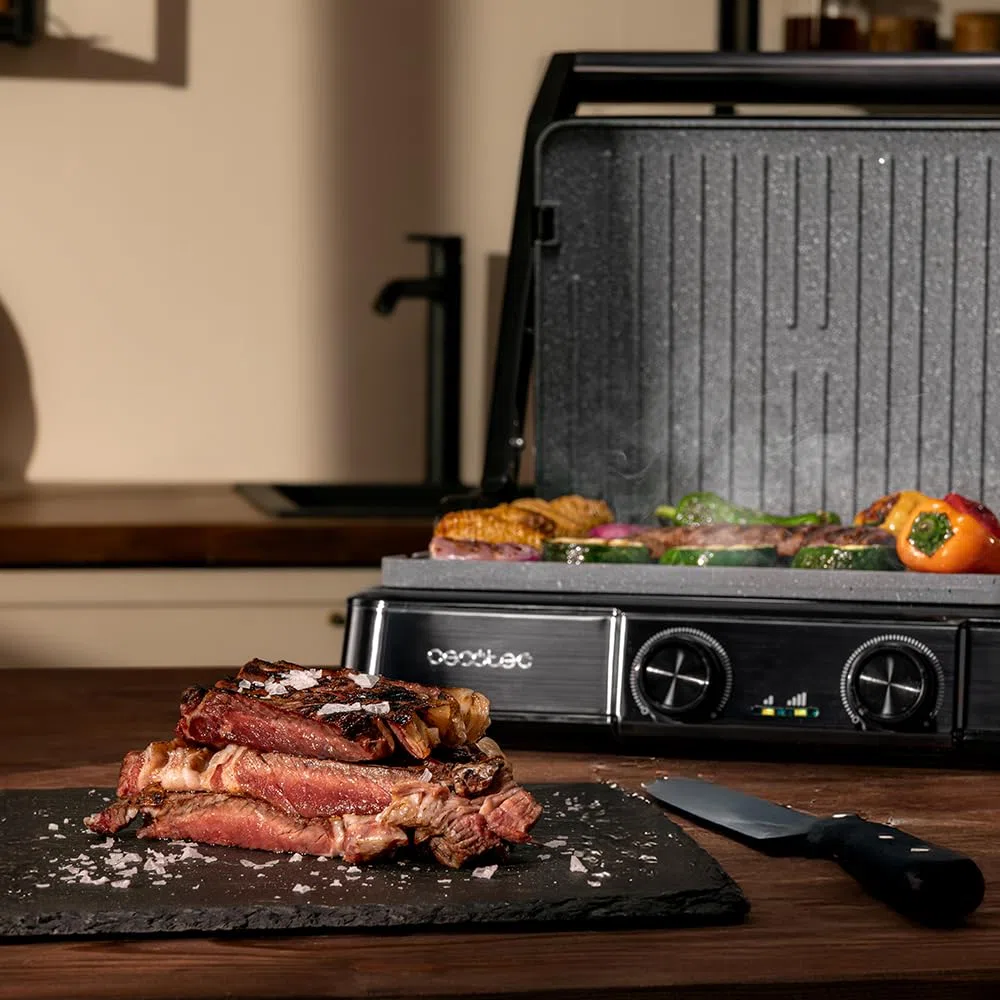 Cecotec Griglia Elettrica con Grill Rock’nGrill 2200 Dual. 2200W, Apertura 180º, Dual Temp, Rivestimento Antiaderente RockStone, Piastre Reversibili, Raccogli Grassi, Indicatore Luminoso, 29x23cm