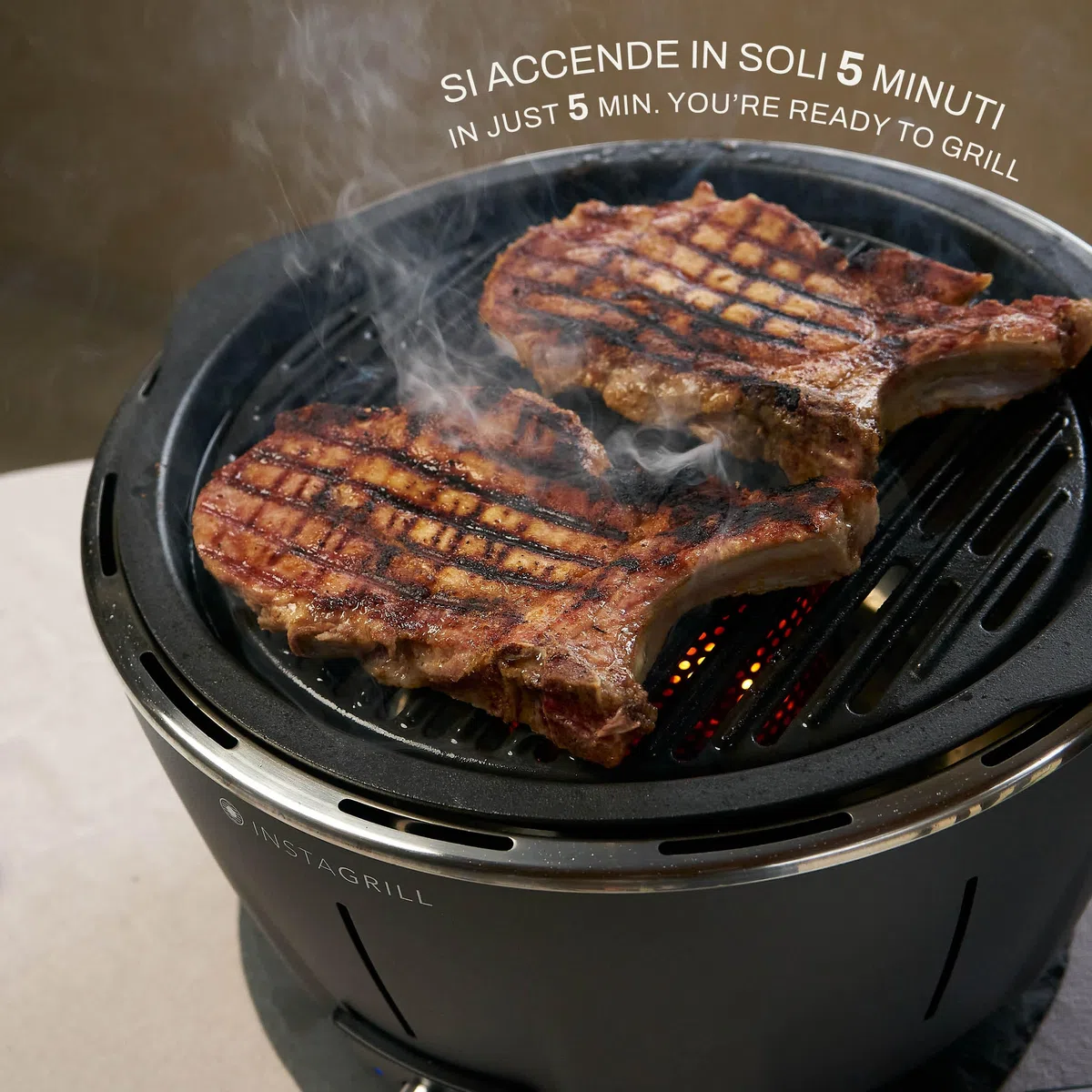 Classe Italy | Grill a Carbonella senza fumo, da Tavolo, da Balcone, Portatile. Include Batteria Ricaricabile, Carbone e Gel per accensione, in soli 5 minuti. Barbecue da Campeggio. PAK Blu Oceano