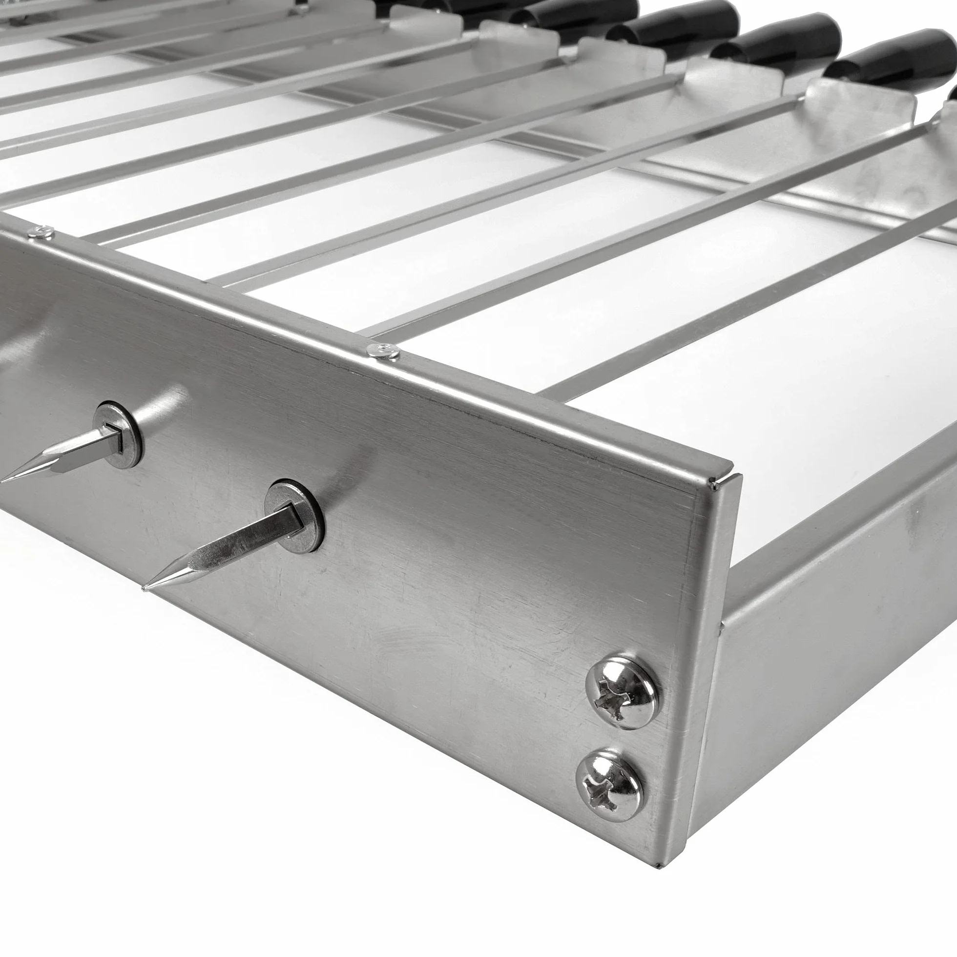 BBQ-Toro Girarrosto elettrico in acciaio inox con 10 spiedi e motore | Dimensioni regolabili (Larg.) 58 x (P) 26-40 cm | con spina per la corrente e USB