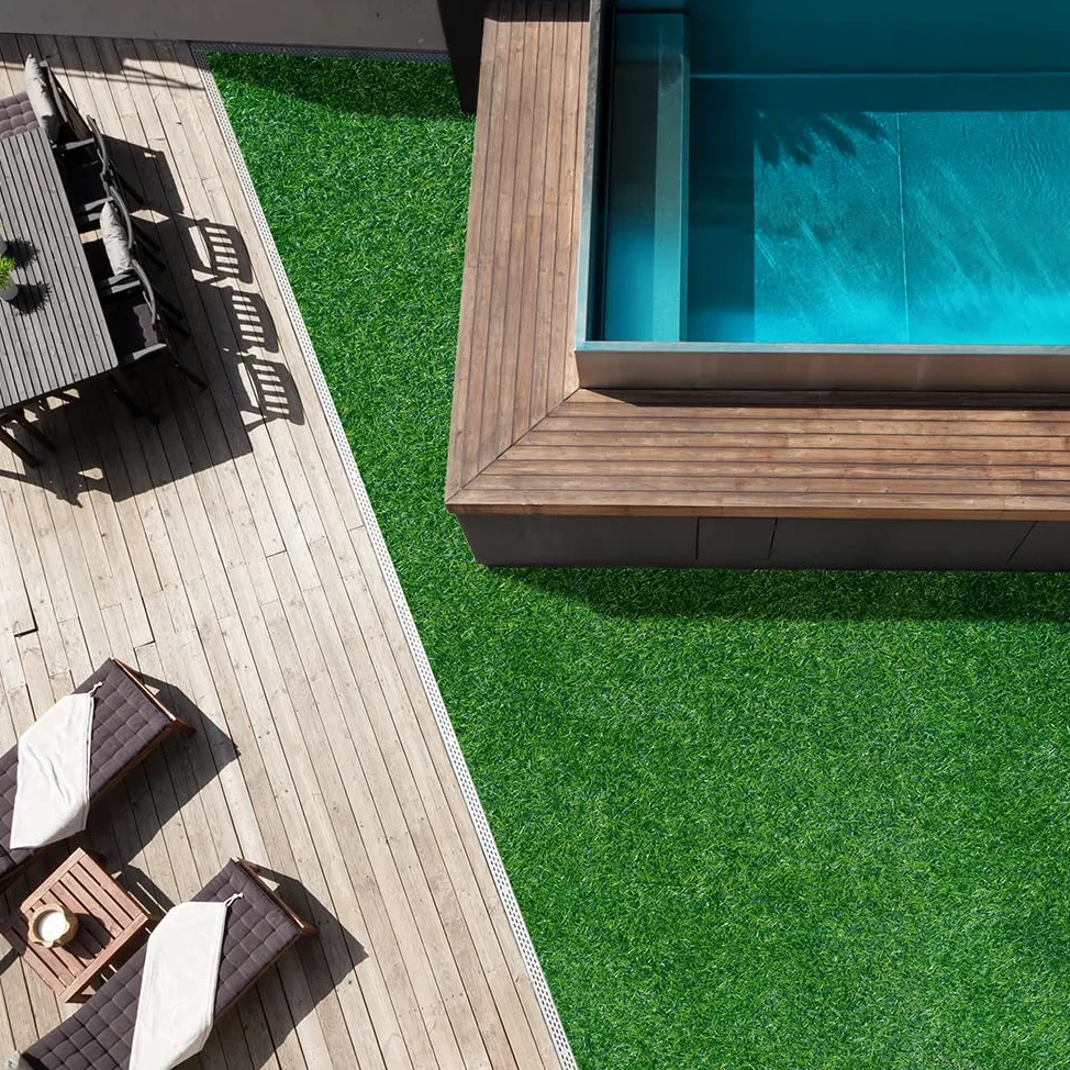 OLIVO.Shop - LUXURY SOFT GRASS GREEN Erba sintetica per giardini e terrazze, Prato sintetico 40 mm drenante, Manto erboso a rotoli artificiale, varie misure (Metri 2x10)