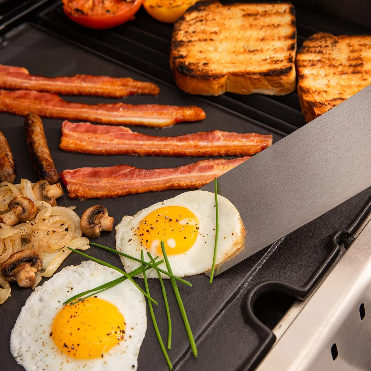 Broil King Piastra in ghisa, 44 x 32 x 2 cm, Accessorio per Barbecue in Acciaio Inox, 5 x 5 x 5 cm