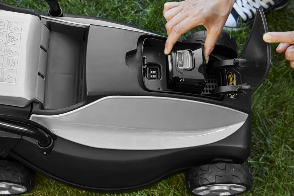 Alpina AL1 3020 Li Kit Tagliaerba a spinta, 350 W, 30 cm – Sacco 30 L, 1 Batt. 20V 4Ah + Caric. – Prati fino a 150 m²