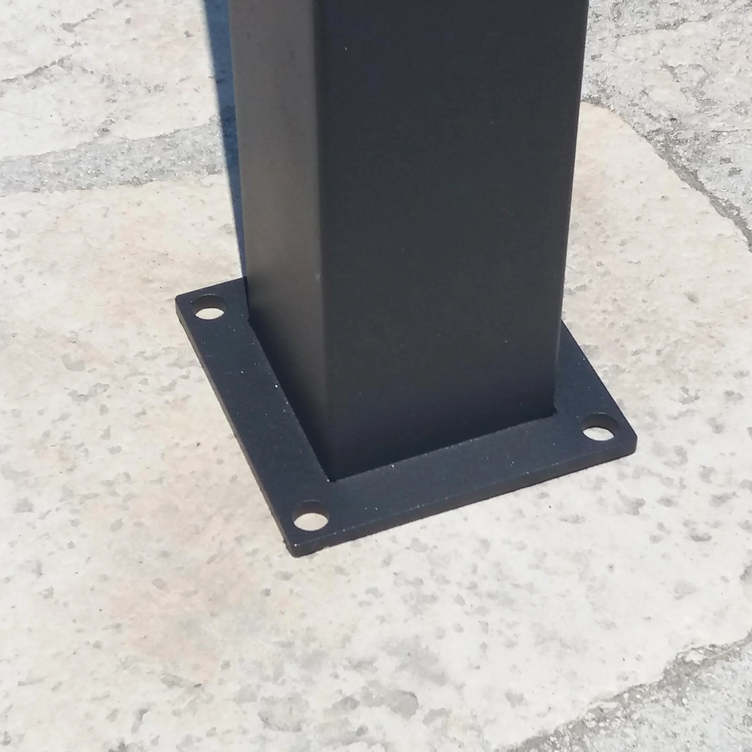 Fonderia Bongiovanni | Fontana a Colonna | Modello Sidney | per Casa Giardino | con Rubinetto Ottone Brunito | Fontana Colonna da Giardino Esterno | Fontana da giardino esterno