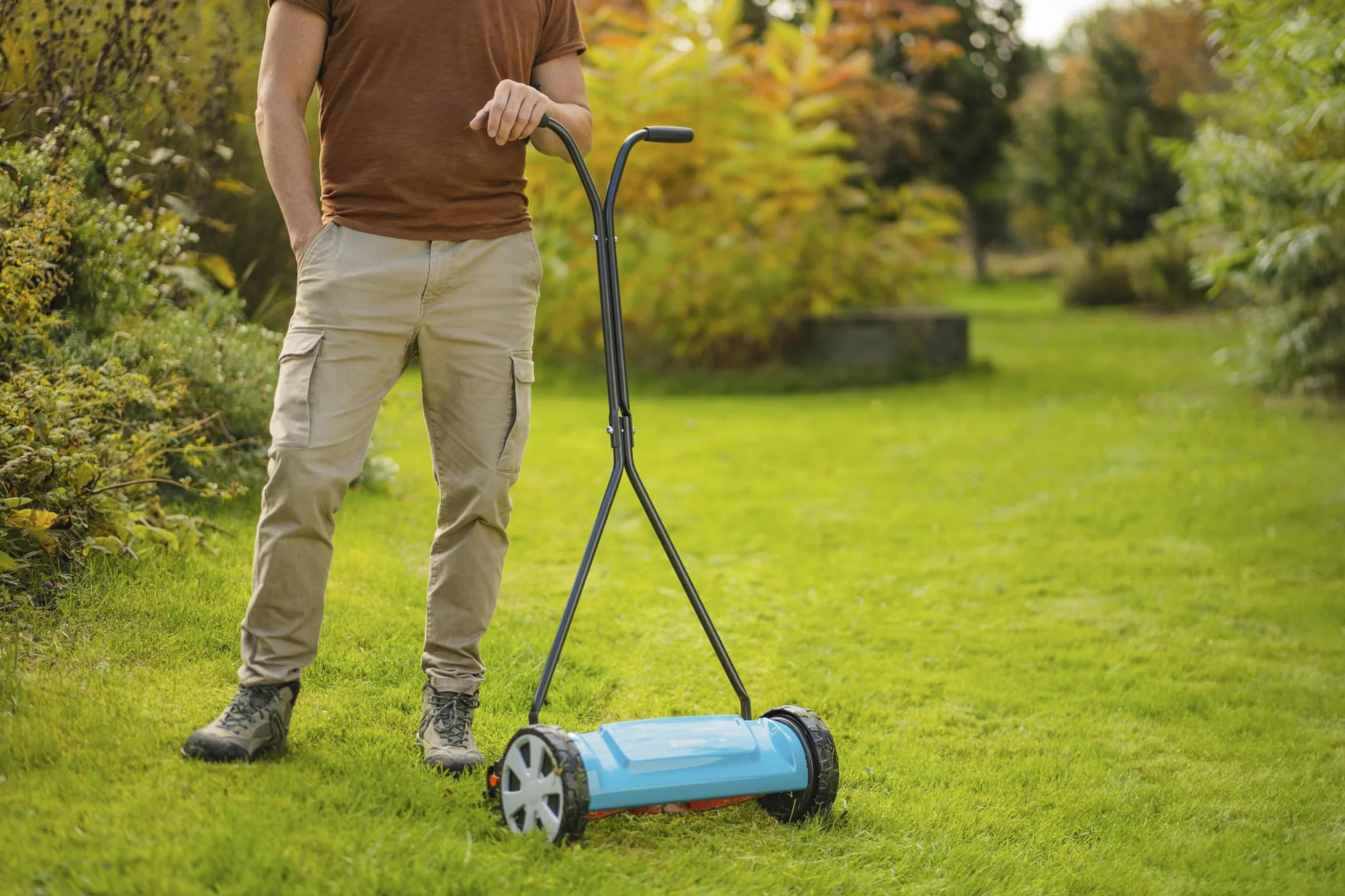 Gardena Classic rasaerba a cilindro 400: rasaerba manuale con larghezza di lavoro di 40 cm per prati fino a 200 m², rullo di lama in acciaio di qualità, tecnologia di taglio senza contatto (4018-88)