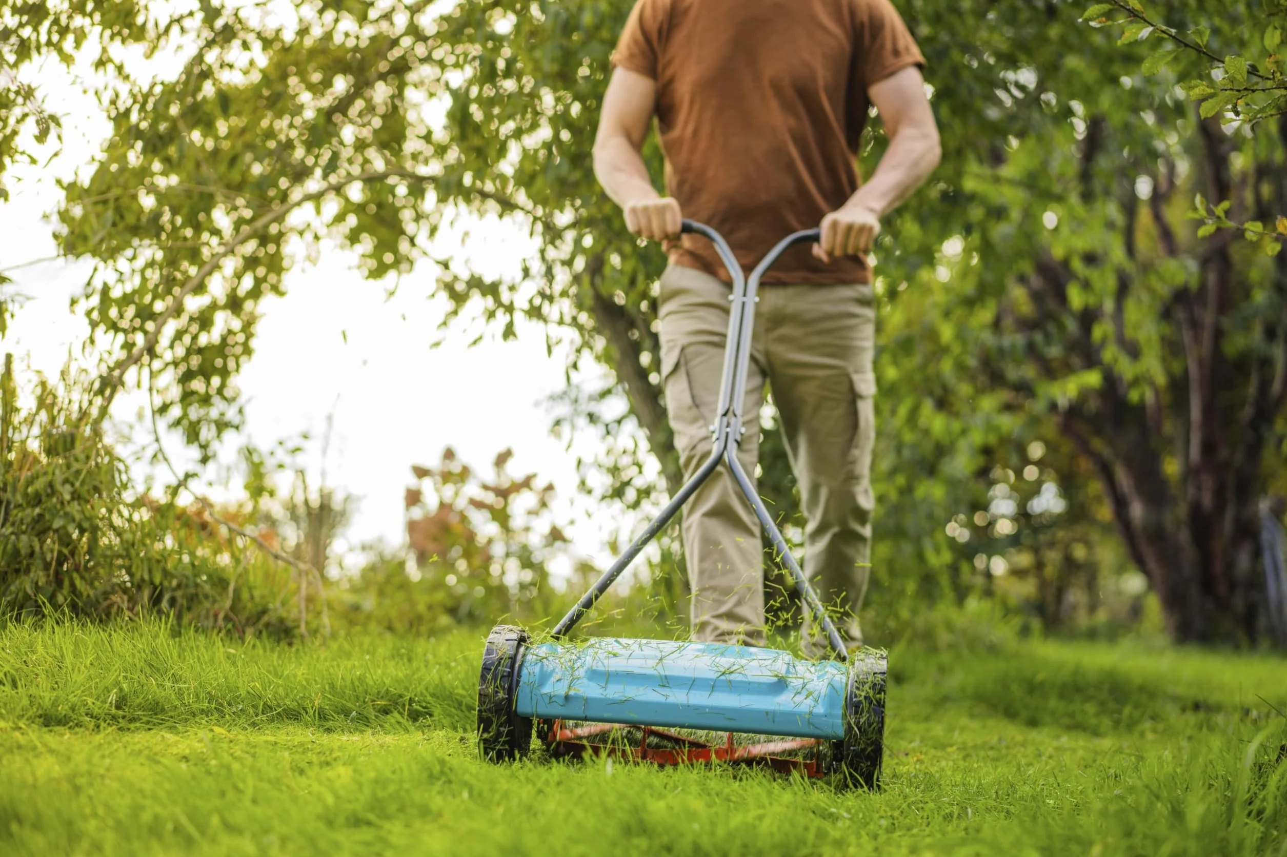 Gardena Classic rasaerba a cilindro 400: rasaerba manuale con larghezza di lavoro di 40 cm per prati fino a 200 m², rullo di lama in acciaio di qualità, tecnologia di taglio senza contatto (4018-88)